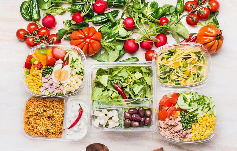 Hogyan alakítja át a fogyasztásra kész élelmiszerek piacát a Plastic Fruit Sushi Box?