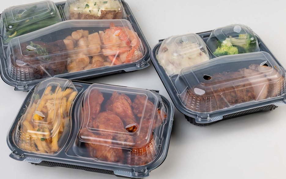 Hogyan teljesít a Black Covered Sushi Takeaway Box halmozási körülmények között tömeges rendeléseknél?